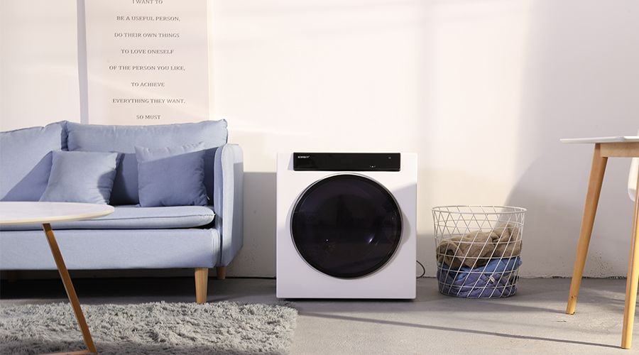 羽絨服，到底該不該用滾筒干衣機(jī)進(jìn)行烘干？