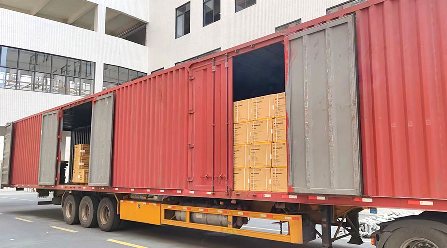 使命必達！高效完成國內(nèi)知名品牌客戶迷你洗衣機裝柜發(fā)貨